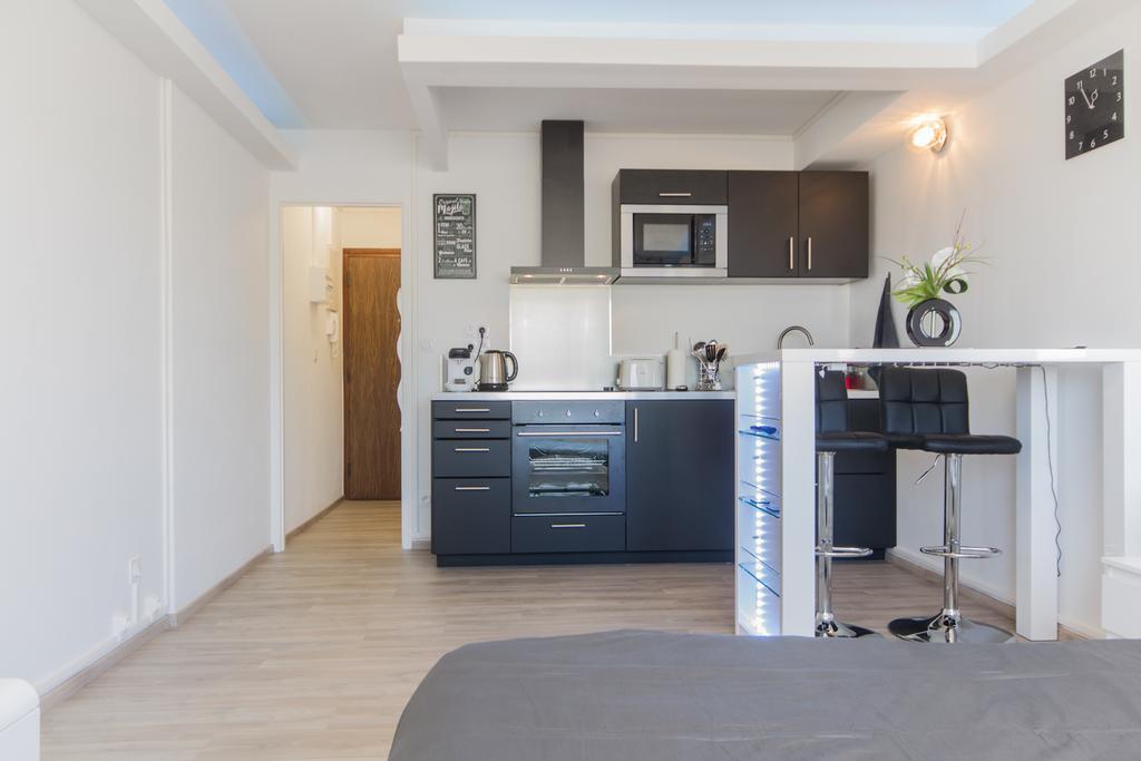 Sweethome Dijon - Black & White Ngoại thất bức ảnh