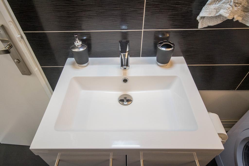 Sweethome Dijon - Black & White Ngoại thất bức ảnh
